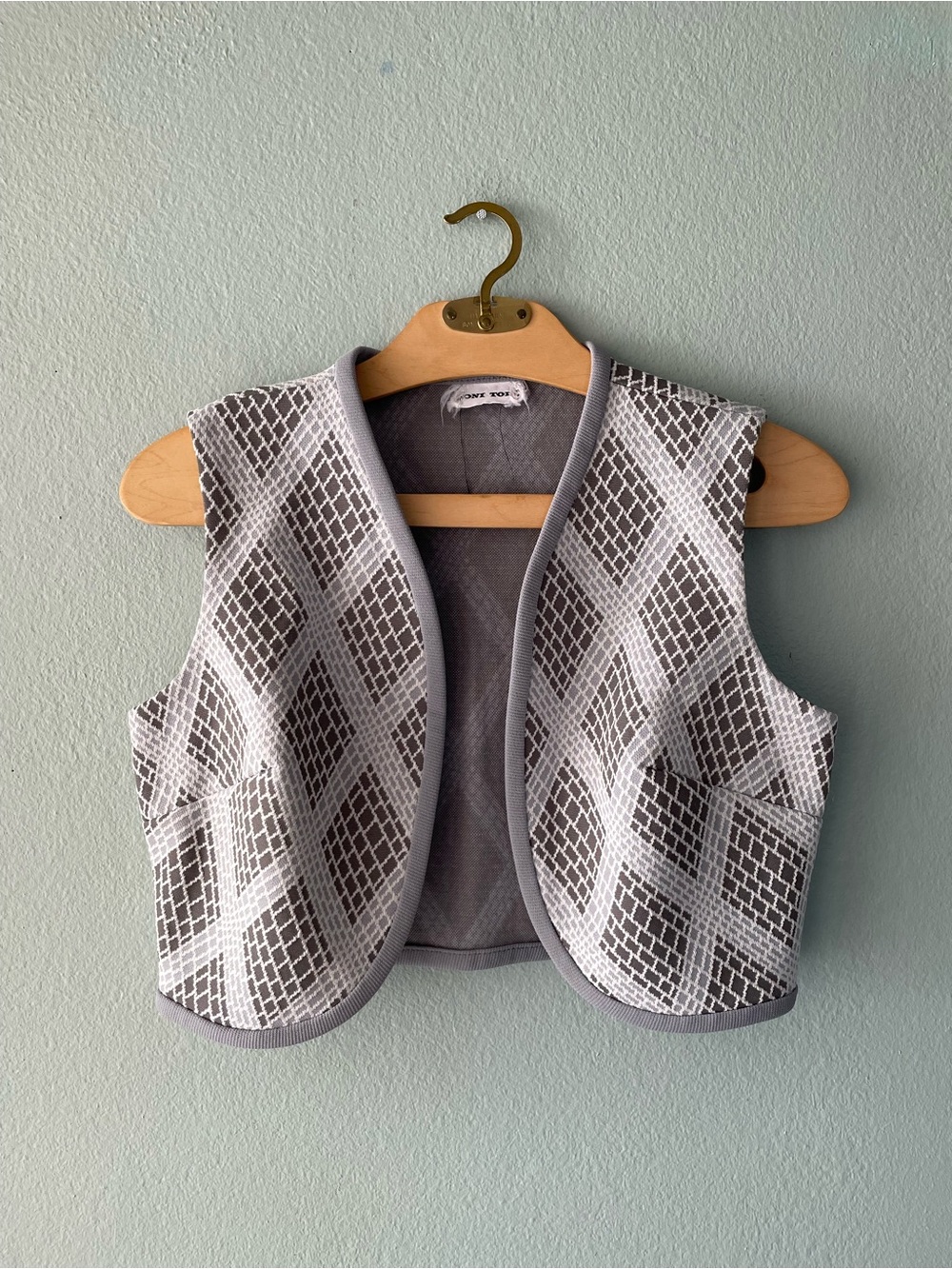 Toni Todd | Vintage 70s | Gray Crop Vest Open Top